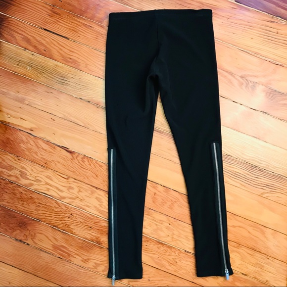 BCBG Leggings with Zipper Detail - Picture 3 of 9